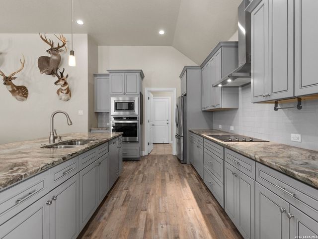 134 County Road 6863, Natalia, TX 78059