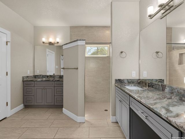 134 County Road 6863, Natalia, TX 78059