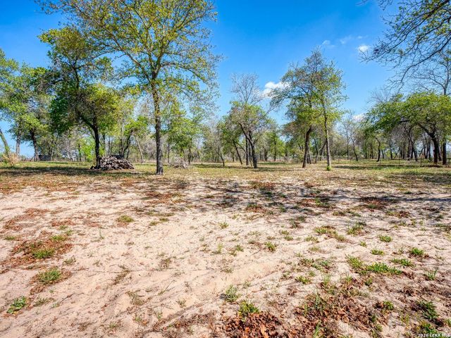 134 County Road 6863, Natalia, TX 78059