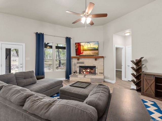 134 County Road 6863, Natalia, TX 78059