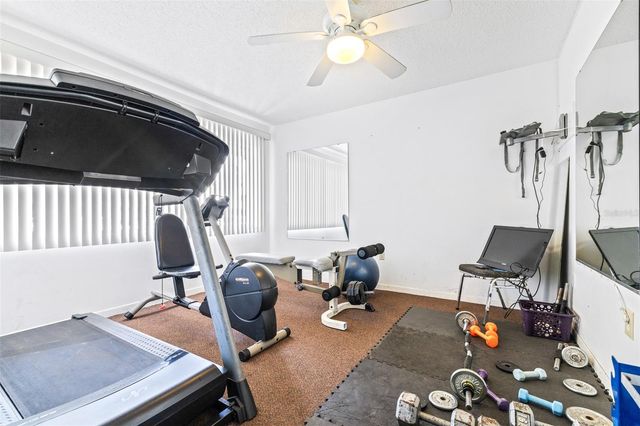8950 PARK BOULEVARD 609, Seminole, FL 33777