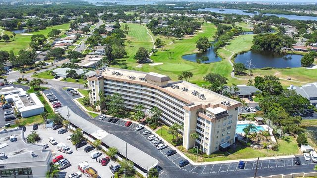 8950 PARK BOULEVARD 609, Seminole, FL 33777