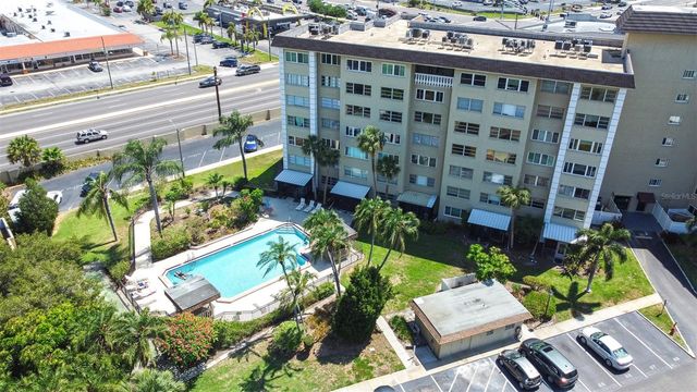 8950 PARK BOULEVARD 609, Seminole, FL 33777