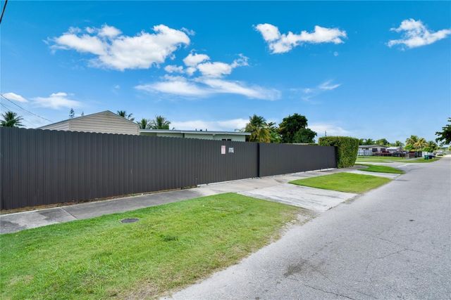 28945 SW 144th Court, Homestead, FL 33033