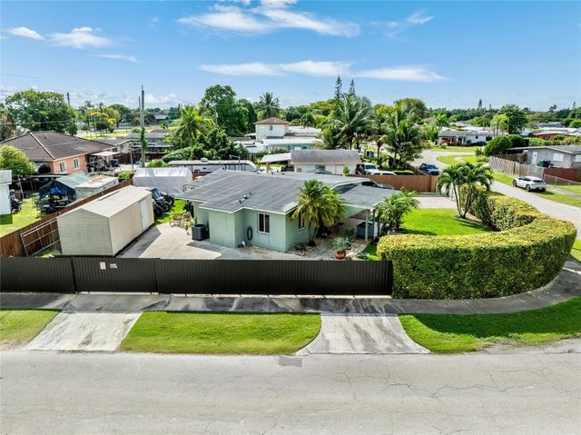 28945 SW 144th Court, Homestead, FL 33033