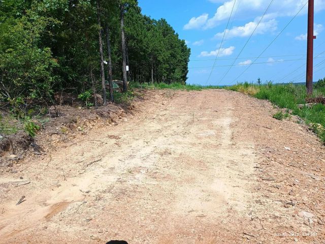 2556 Oakland Road, Clinton, AR 72031