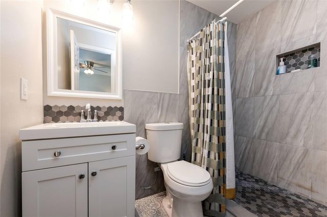 4703 SERENA DRIVE, Tampa, FL 33617