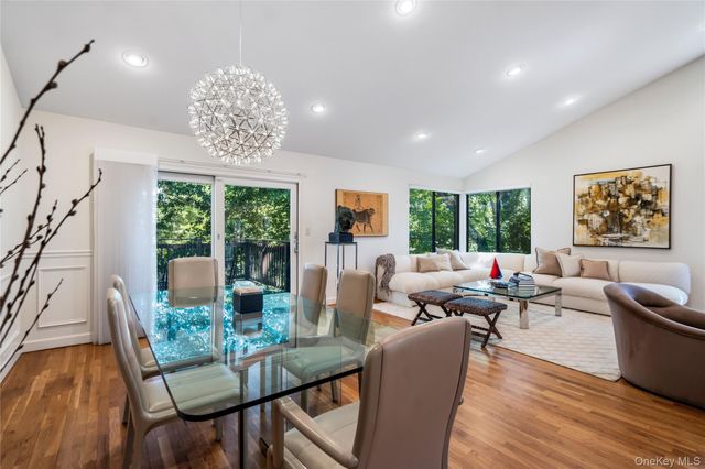 265 Sparrow Drive 265, Manhasset, NY 11030