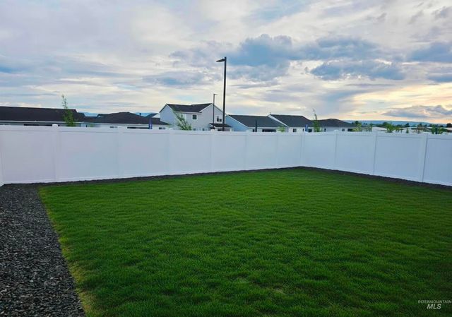 14555 Wing Spread Ct, Caldwell, ID 83607