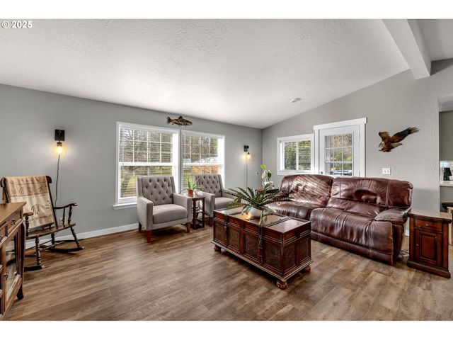 111 MATHANY Rd, Carson, WA 98610