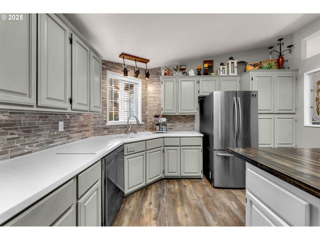 111 MATHANY Rd, Carson, WA 98610