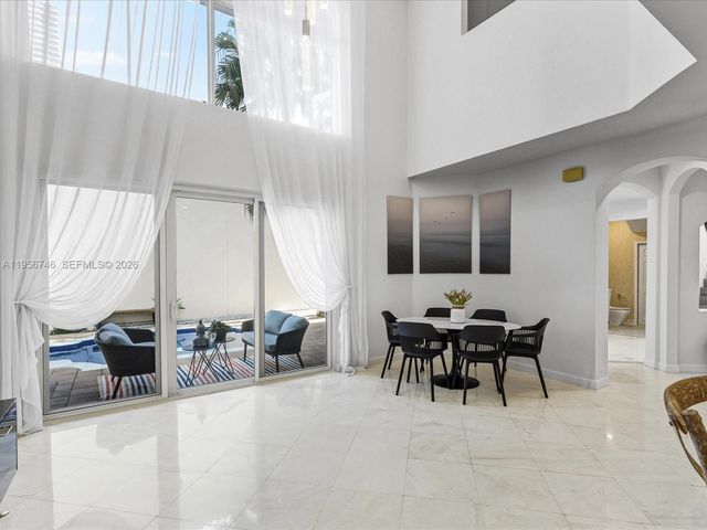 3960 194th Trl, Sunny Isles Beach, FL 33160