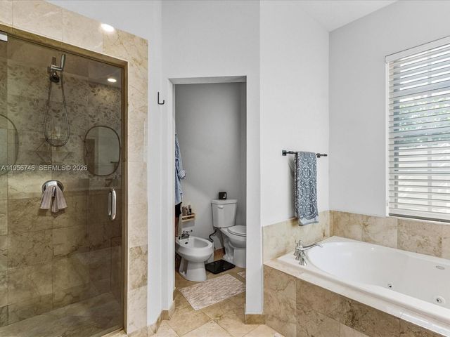 3960 194th Trl, Sunny Isles Beach, FL 33160