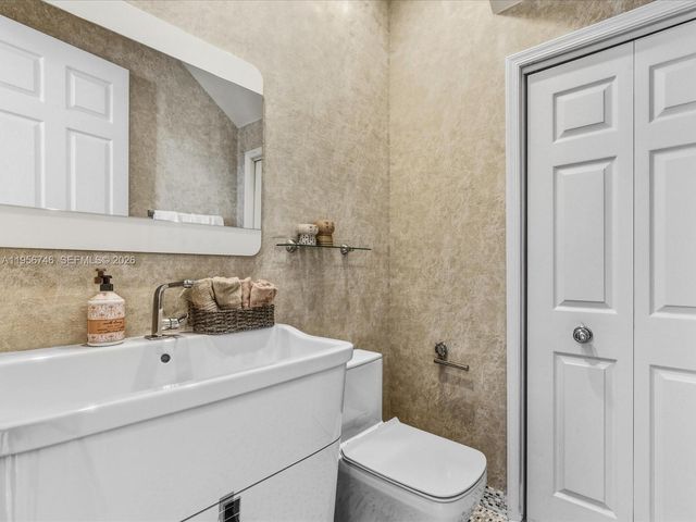 3960 194th Trl, Sunny Isles Beach, FL 33160