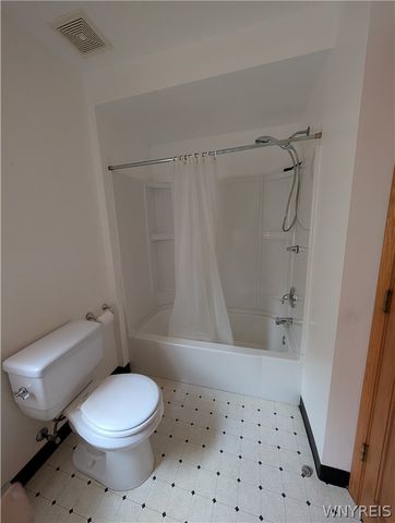 98 East End Avenue, Buffalo, NY 14225