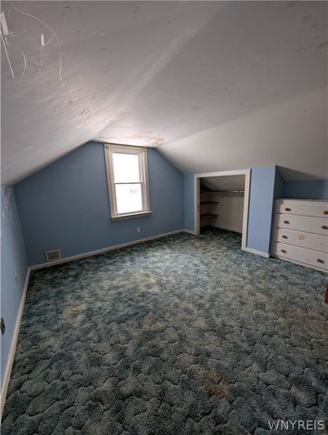 98 East End Avenue, Buffalo, NY 14225