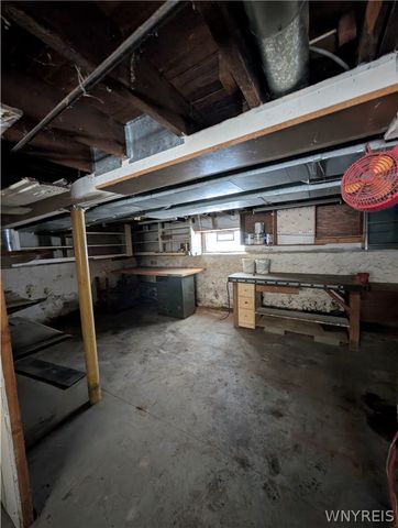 98 East End Avenue, Buffalo, NY 14225