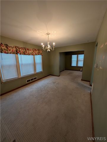 98 East End Avenue, Buffalo, NY 14225