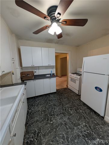 98 East End Avenue, Buffalo, NY 14225