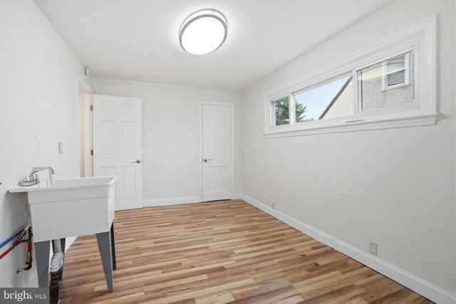 112 N WHITEHALL RD, Norristown, PA 19403