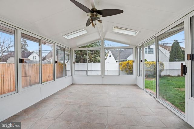 112 N WHITEHALL RD, Norristown, PA 19403