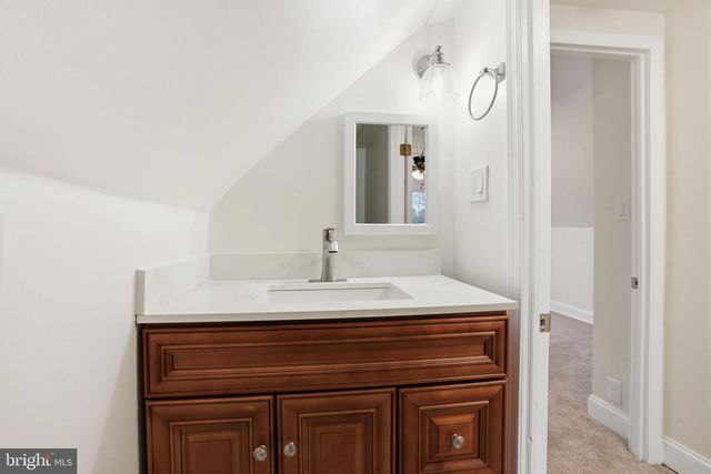 112 N WHITEHALL RD, Norristown, PA 19403