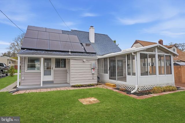 112 N WHITEHALL RD, Norristown, PA 19403