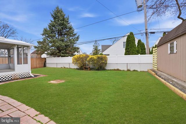 112 N WHITEHALL RD, Norristown, PA 19403