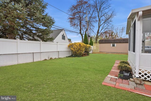 112 N WHITEHALL RD, Norristown, PA 19403