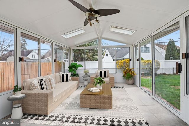 112 N WHITEHALL RD, Norristown, PA 19403