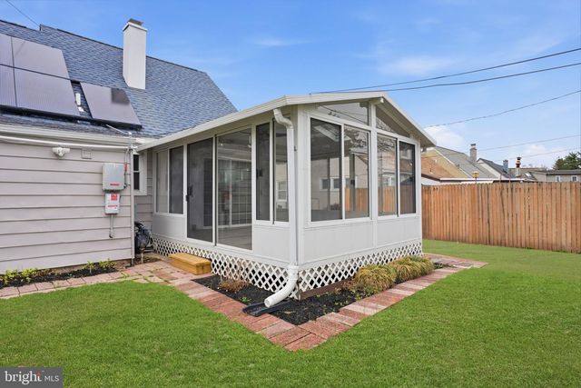 112 N WHITEHALL RD, Norristown, PA 19403