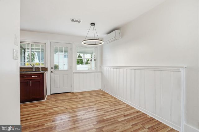 112 N WHITEHALL RD, Norristown, PA 19403