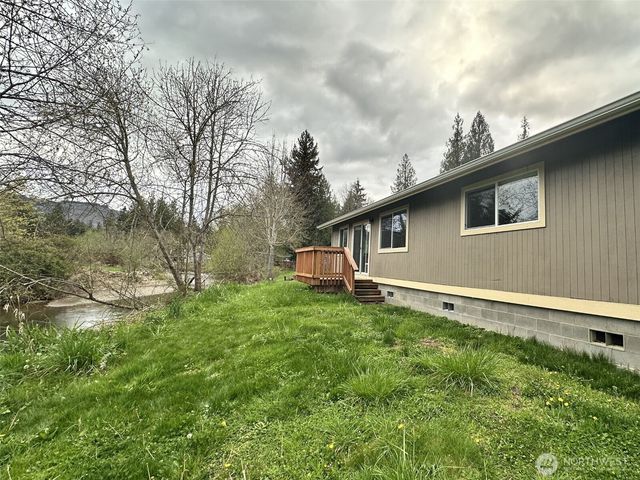 18538 Dynamite Dr SE, Yelm, WA 98597