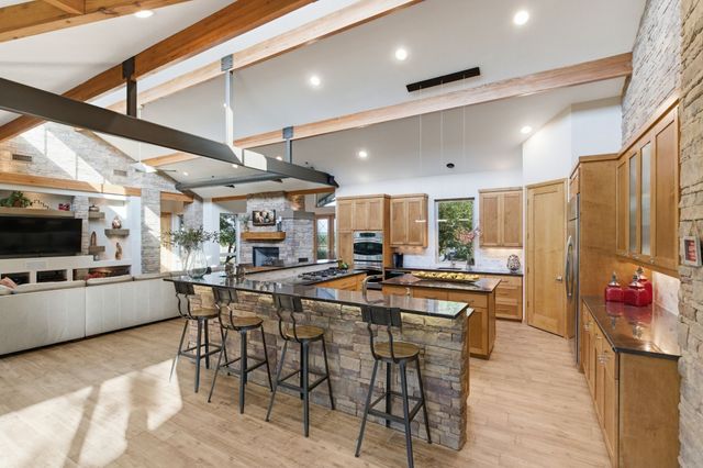 1167 Meadow Hill Road, Fort Worth, TX 76108