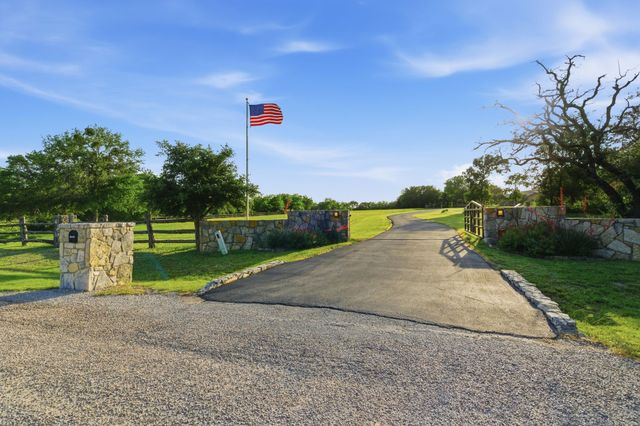 1167 Meadow Hill Road, Fort Worth, TX 76108