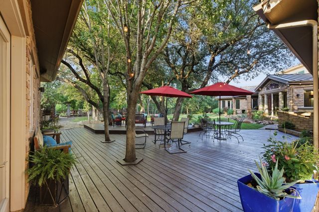 1167 Meadow Hill Road, Fort Worth, TX 76108