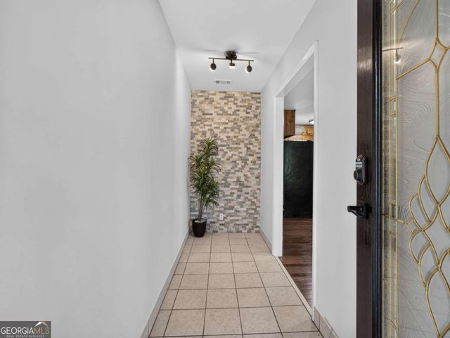 797 E Morningside Drive, Lawrenceville, GA 30043