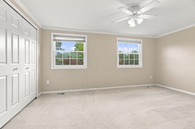 5141 Buckingham Place Drive, Troy, MI 48098