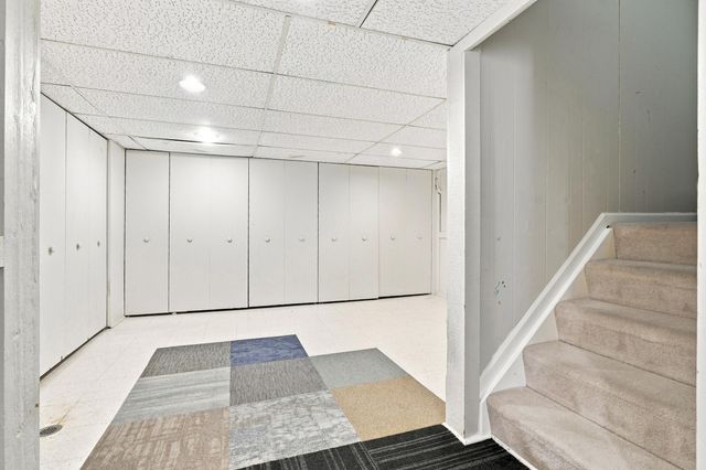 5141 Buckingham Place Drive, Troy, MI 48098