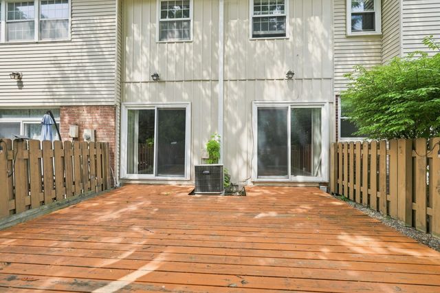 5141 Buckingham Place Drive, Troy, MI 48098