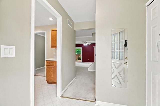 5141 Buckingham Place Drive, Troy, MI 48098