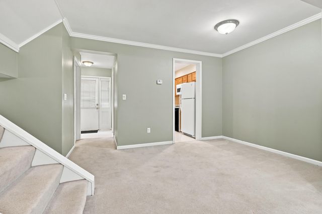 5141 Buckingham Place Drive, Troy, MI 48098