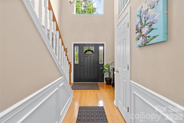 8719 Fieldcroft Drive, Charlotte, NC 28277