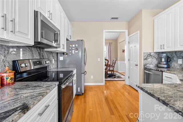 8719 Fieldcroft Drive, Charlotte, NC 28277