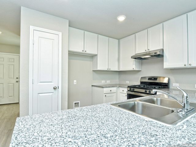 5356 Fair Moon, Bulverde, TX 78163