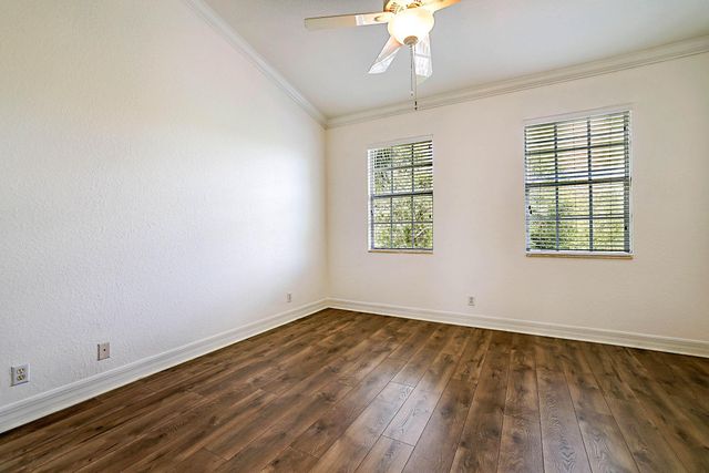 241 E THATCH PALM Circle E, Jupiter, FL 33458