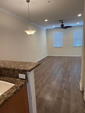 241 E THATCH PALM Circle E, Jupiter, FL 33458