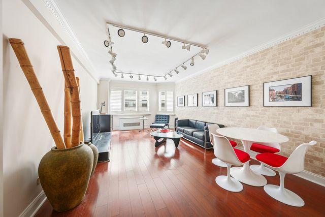 80 Park Ave Apt 5D, New York City, NY 10016