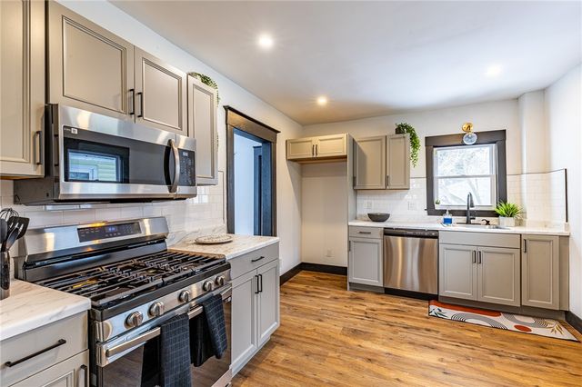 80 Crombie Street, Rochester, NY 14605