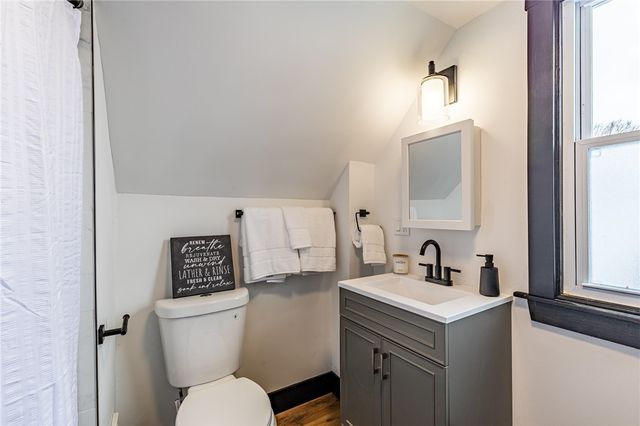 80 Crombie Street, Rochester, NY 14605